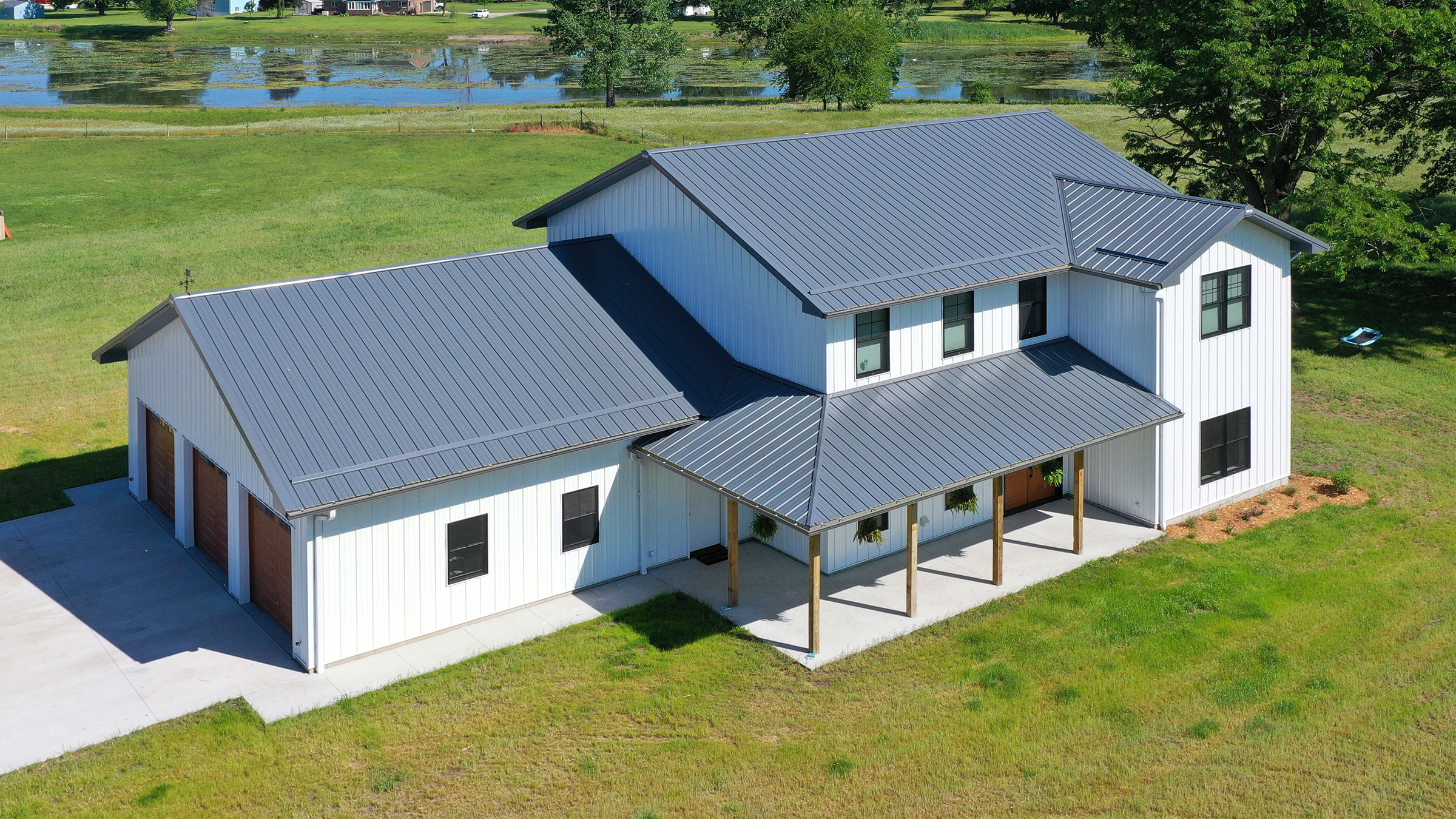 /sites/fisherbuildings.com/assets/images/Residential_Buildings/PoleBarnHome.jpg